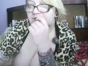 Sweetmommy  live sex cam