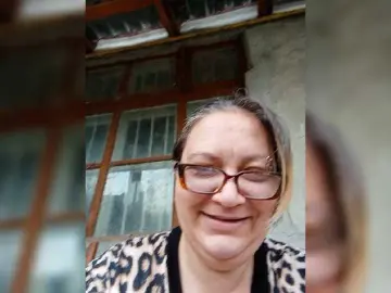 Sweetmommy  live sex cam