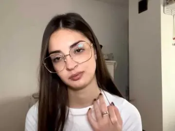 EraMinges  live sex cam