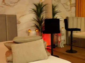 Izabelle02  live sex cam