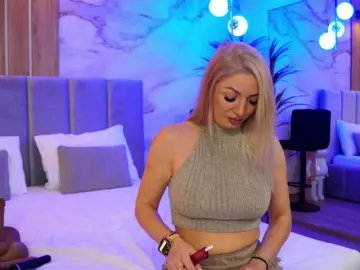 Izabelle02  live sex cam