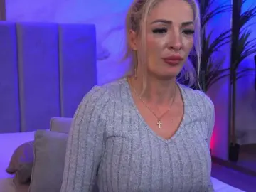 Izabelle02  live sex cam