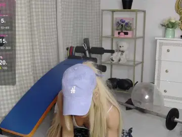 SarahRaiynex  live sex cam