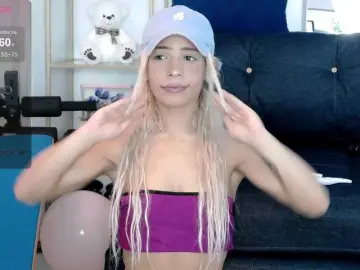 SarahRaiynex  live sex cam