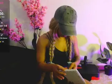 SarahRaiynex  live sex cam