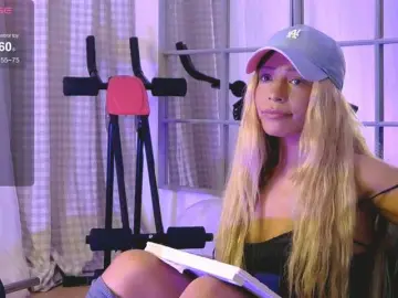 SarahRaiynex  live sex cam
