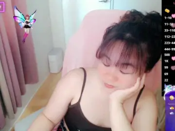 SassyGiirl  live sex cam