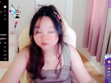 SassyGiirl  live sex cam