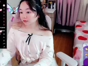 SassyGiirl  live sex cam