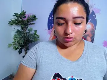Esmeralda-bigass  live sex cam