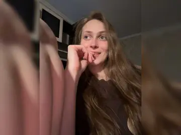 Milano4ka-sexwife  live sex cam