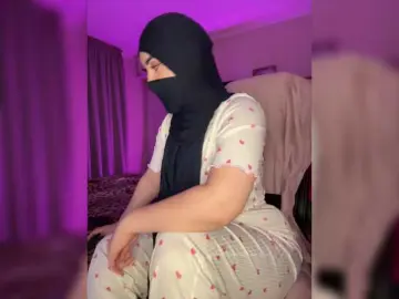 Plennica  live sex cam