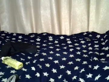 Queenbeib  live sex cam