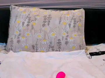 Wowsquirtx1  live sex cam