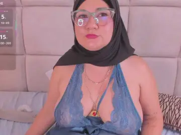 Scarleetee  live sex cam