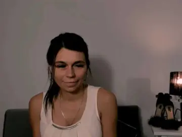 FreyaHoney  live sex cam