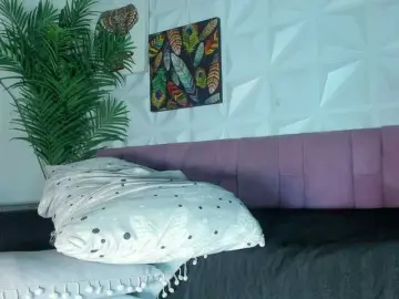 Hellen-Sky  live sex cam