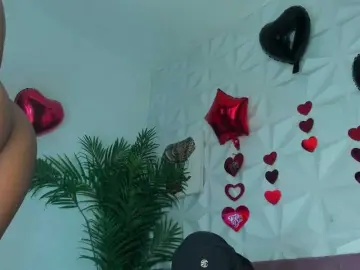 Hellen-Sky  live sex cam