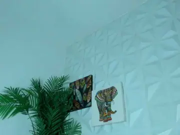 Hellen-Sky  live sex cam