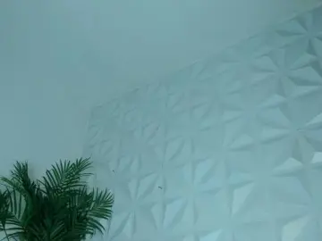 Hellen-Sky  live sex cam