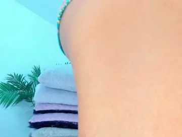 Hellen-Sky  live sex cam