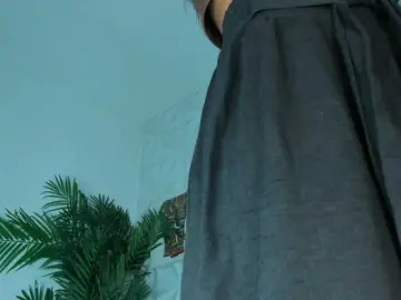 Hellen-Sky  live sex cam