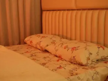 LiaGotti  live sex cam