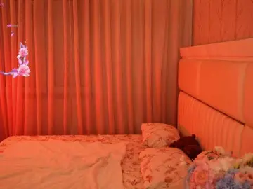 LiaGotti  live sex cam