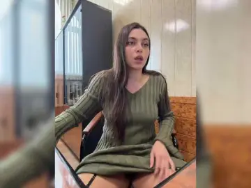 NikkySecrets  live sex cam