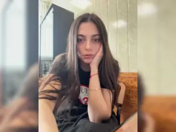 NikkySecrets  live sex cam