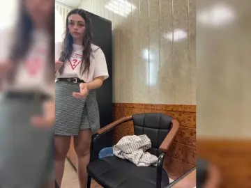 NikkySecrets  live sex cam