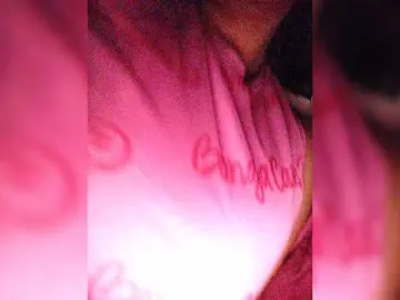 NinaBelluschi  live sex cam