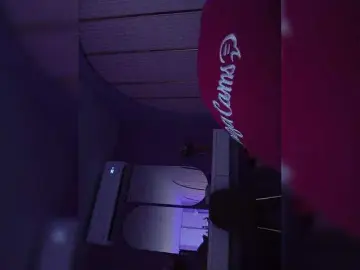 NinaBelluschi  live sex cam