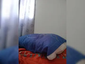 NinaBelluschi  live sex cam