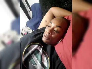 QueenAnitaDix  live sex cam