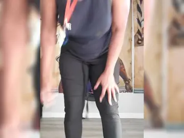 QueenAnitaDix  live sex cam