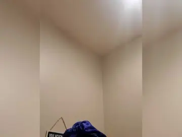 QueenAnitaDix  live sex cam