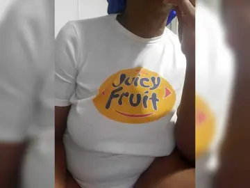 QueenAnitaDix  live sex cam