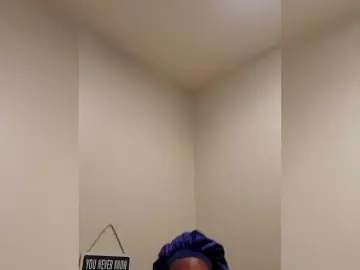 QueenAnitaDix  live sex cam