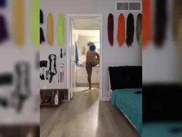 QueenAnitaDix  live sex cam