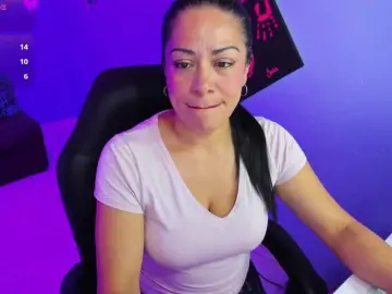 SkaterGal  live sex cam