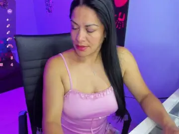 SkaterGal  live sex cam