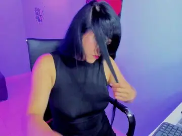 SkaterGal  live sex cam