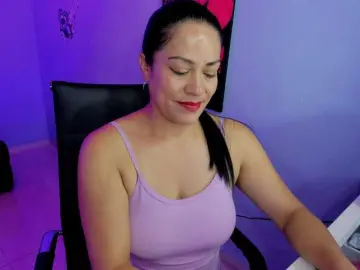 SkaterGal  live sex cam