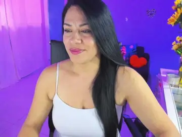 SkaterGal  live sex cam