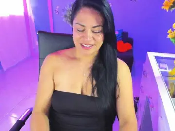 SkaterGal  live sex cam