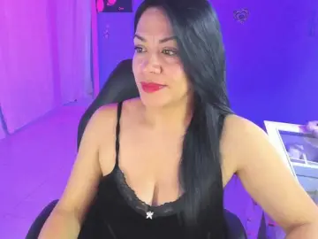 SkaterGal  live sex cam