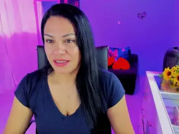 SkaterGal  live sex cam