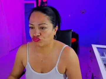 SkaterGal  live sex cam