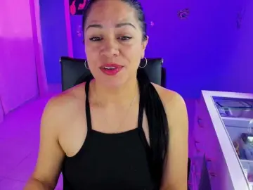 SkaterGal  live sex cam